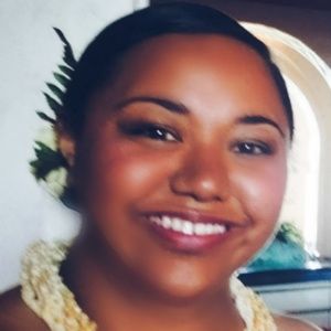 Meet your Posher, Lina